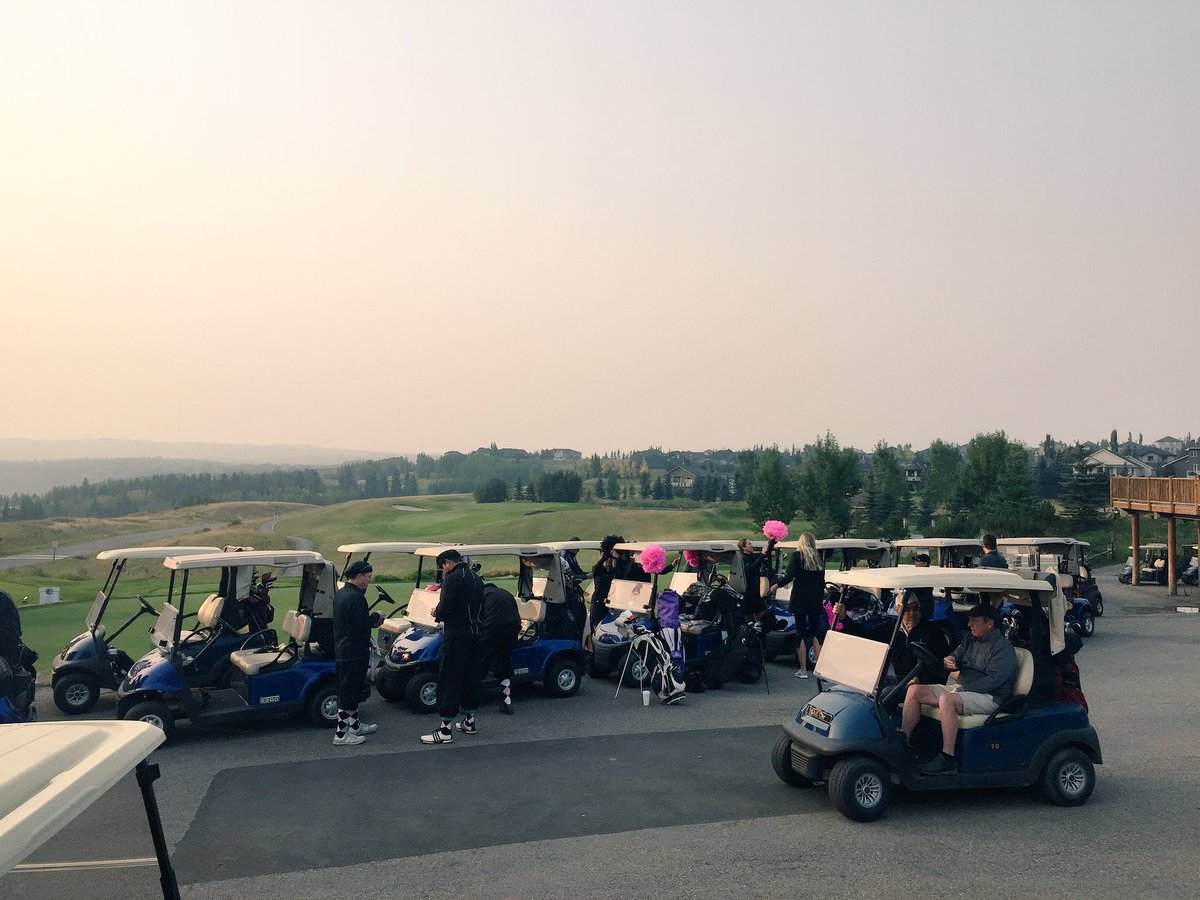 adambaptie's tweet photo. Beautiful (yet slightly smoky) morning for some golf with fellow #yyceventprofs! #foreLDC https://t.co/SLzM0unHya