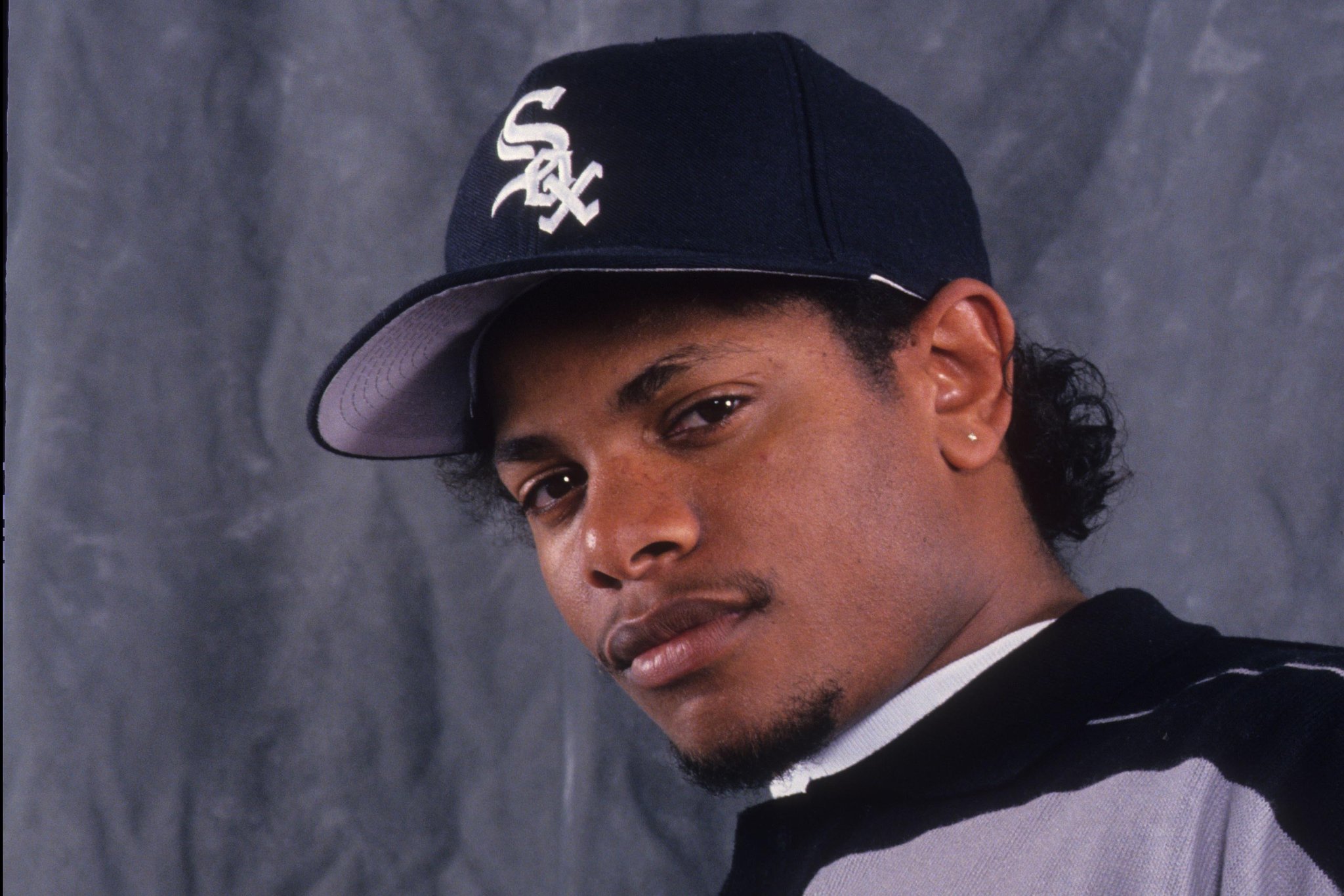 Happy birthday Eazy E!... Them lips! 