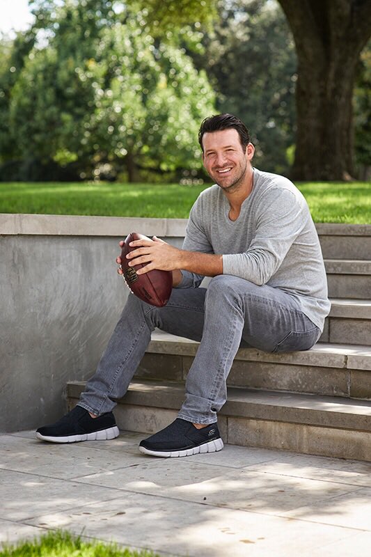tony romo skechers max cushion