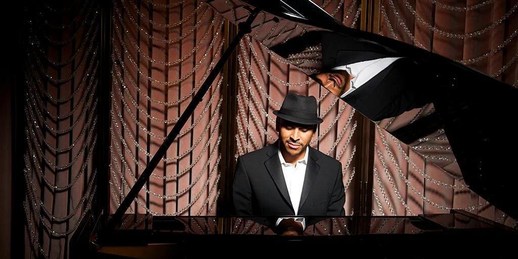 MassimoRest's tweet image. It's always a terrific Thursday when Dan Swana sings in Bassoon from 10pm - join us and jazz up your day! #LondonBars #livemusic