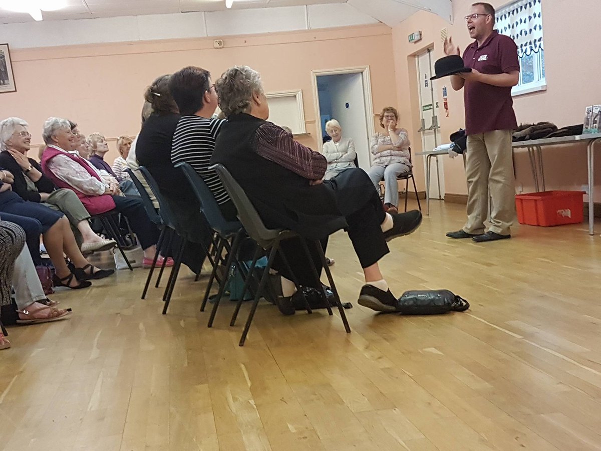 Discover History On Twitter Oxford Bags And Other Amusing Fashions From The 1920s And 30s Fashionintime Fashion Historytalks Historyfun Talks Onestopshop Https T Co Wchmvxfraj