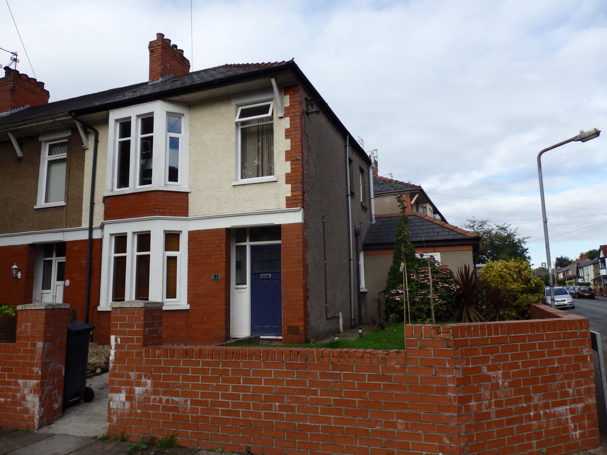 CorayProperties's tweet photo. Coray Properties are pleased to offer for rent this well presented, 3 bed property, situated just a couple of minutes from the Taff Trail. https://t.co/mhs8tNQURV