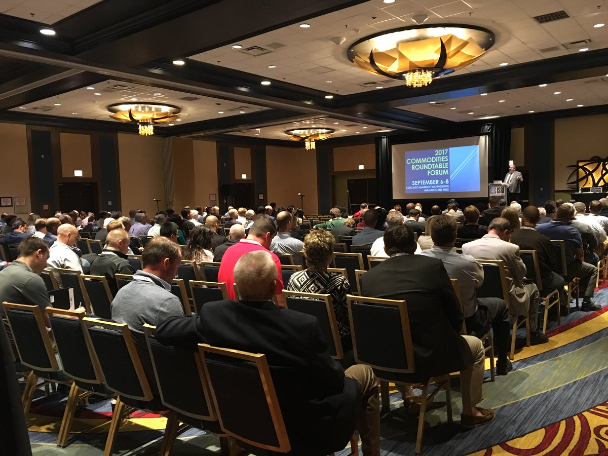 WeAreReMA's tweet photo. Packed house for the #Copper Roundtable this morning! Taking a look at copper markets both present and future. #Roundtable2017 https://t.co/cMufom7Eop
