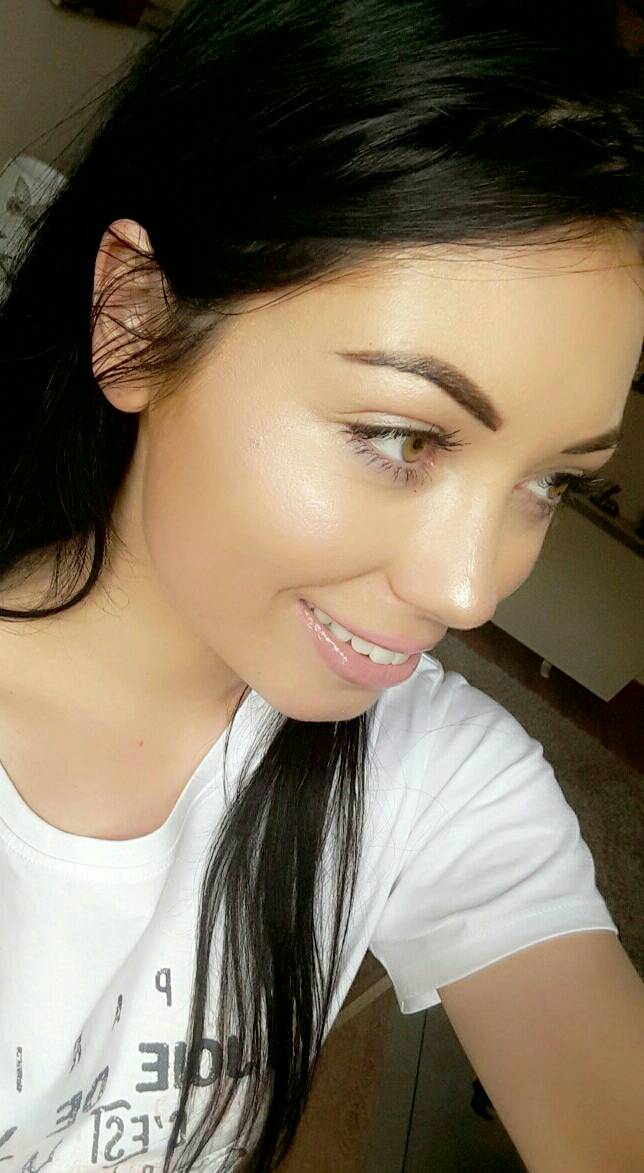 Save on Make up tweet media