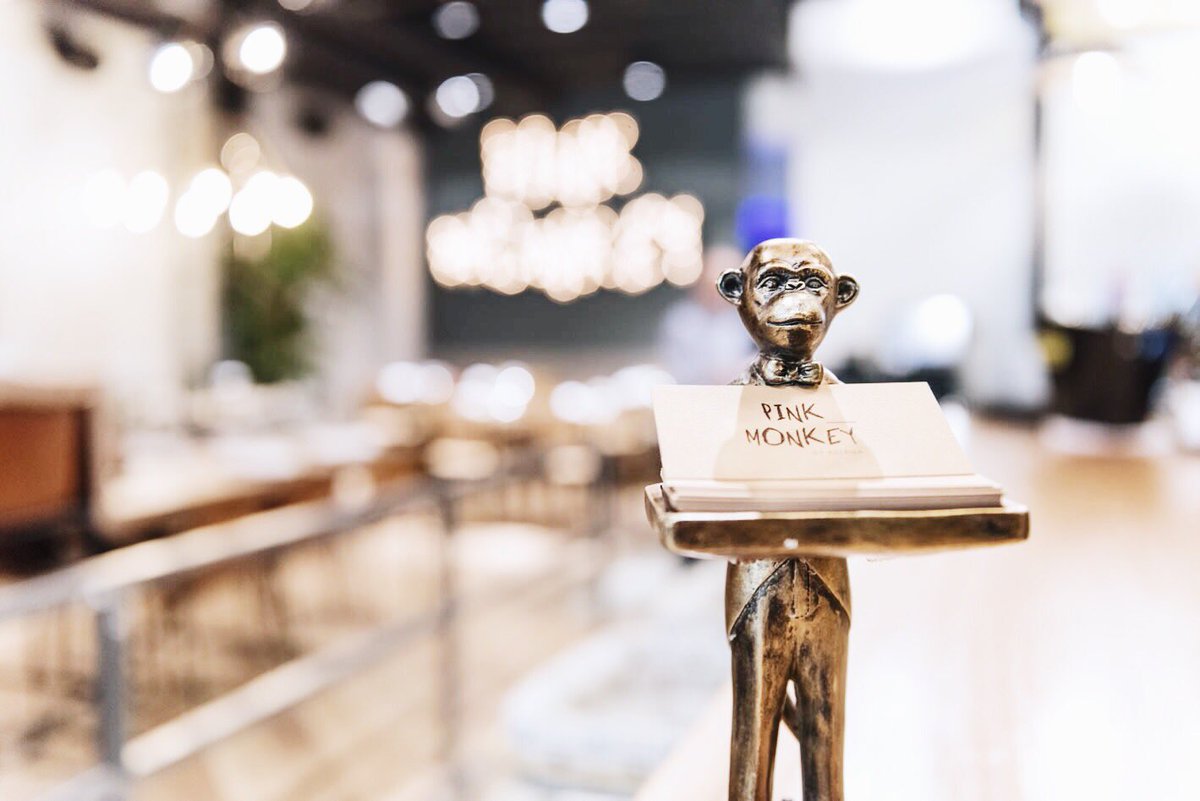 ofercopy's tweet image. Trabajos que se hacen con especial ilusión para un sitio tan bonito como @PinkMonkey_rest 😍