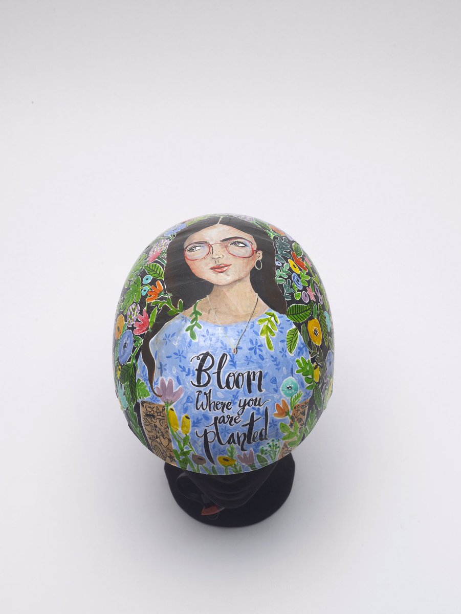 helmets4headway's tweet photo. GET BIDDING AUCTION ENDS AT 9pm https://t.co/F2FTDHJncY bike helmets turned into art for @HeadwayUK https://t.co/nMvdwifdJK
