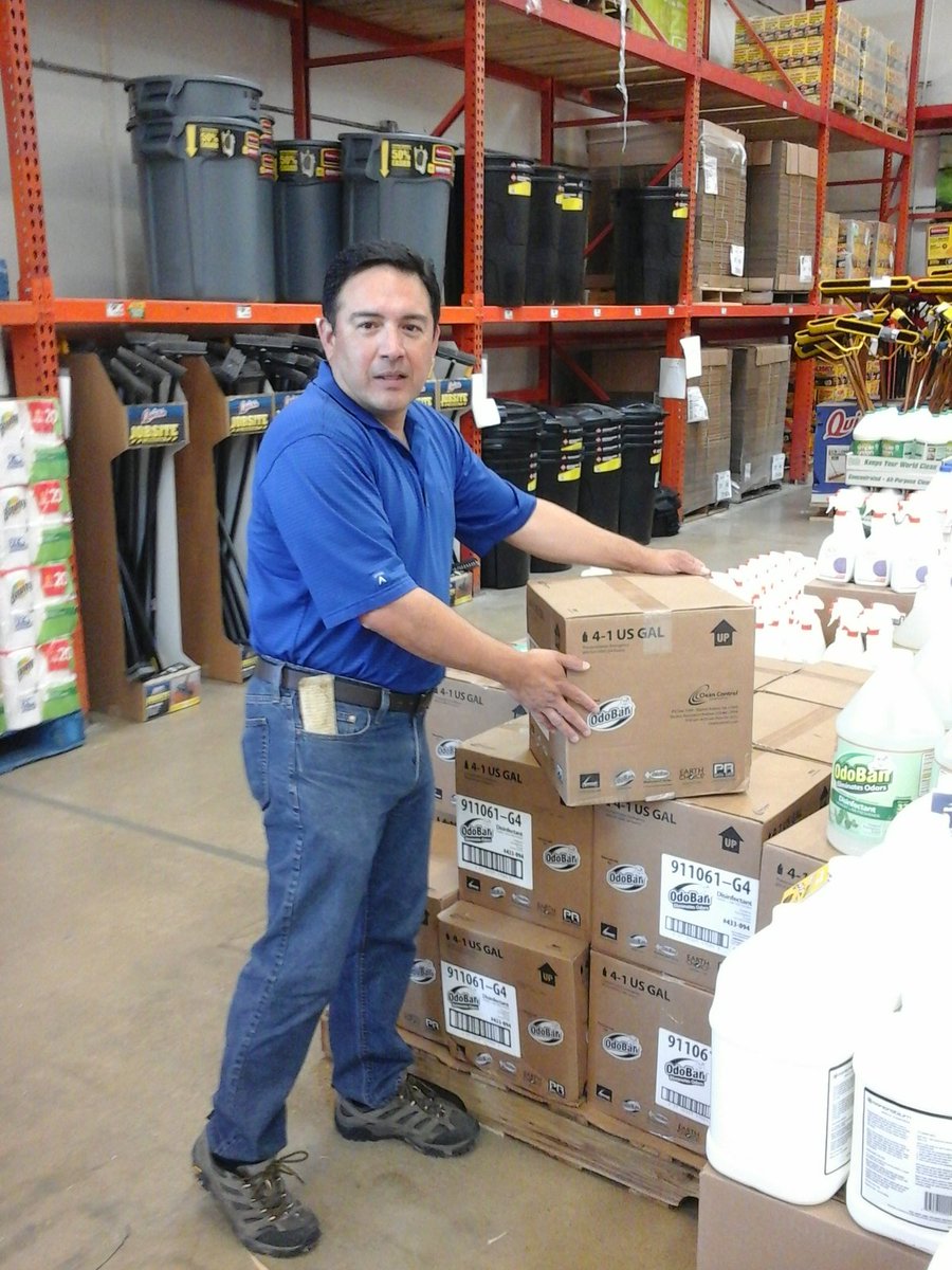 LarryThd's tweet photo. Abel with Custom Building  products  helping  out at 571.#HurricaneHarvey @jeffinsell_thd @patJohnsonTHD @chance_lowry https://t.co/lh8xiNbOzp