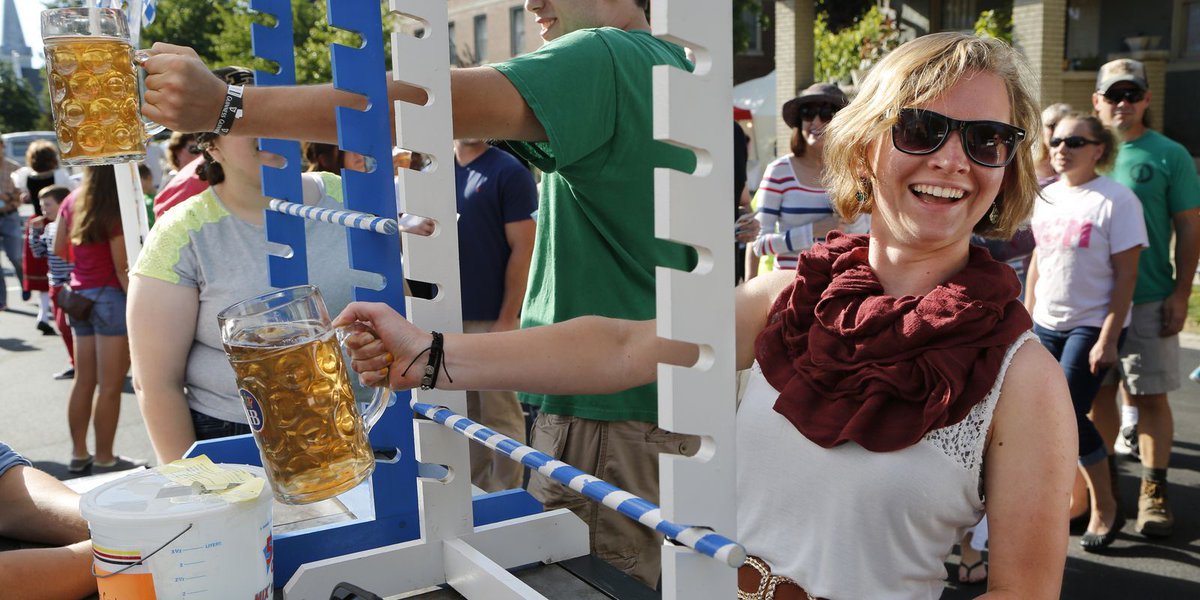 jconline's tweet image. 12,000 pints and counting: German Fest, by the numbers dlvr.it/PlRMMK