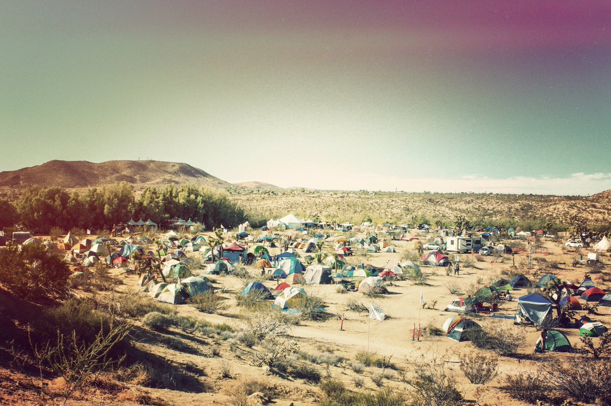 desertdaze's tweet image. Wake up in an alien world of art installations, vendors, food trucks and live bands by camping at #DesertDaze2017! bit.ly/ddtwonsale