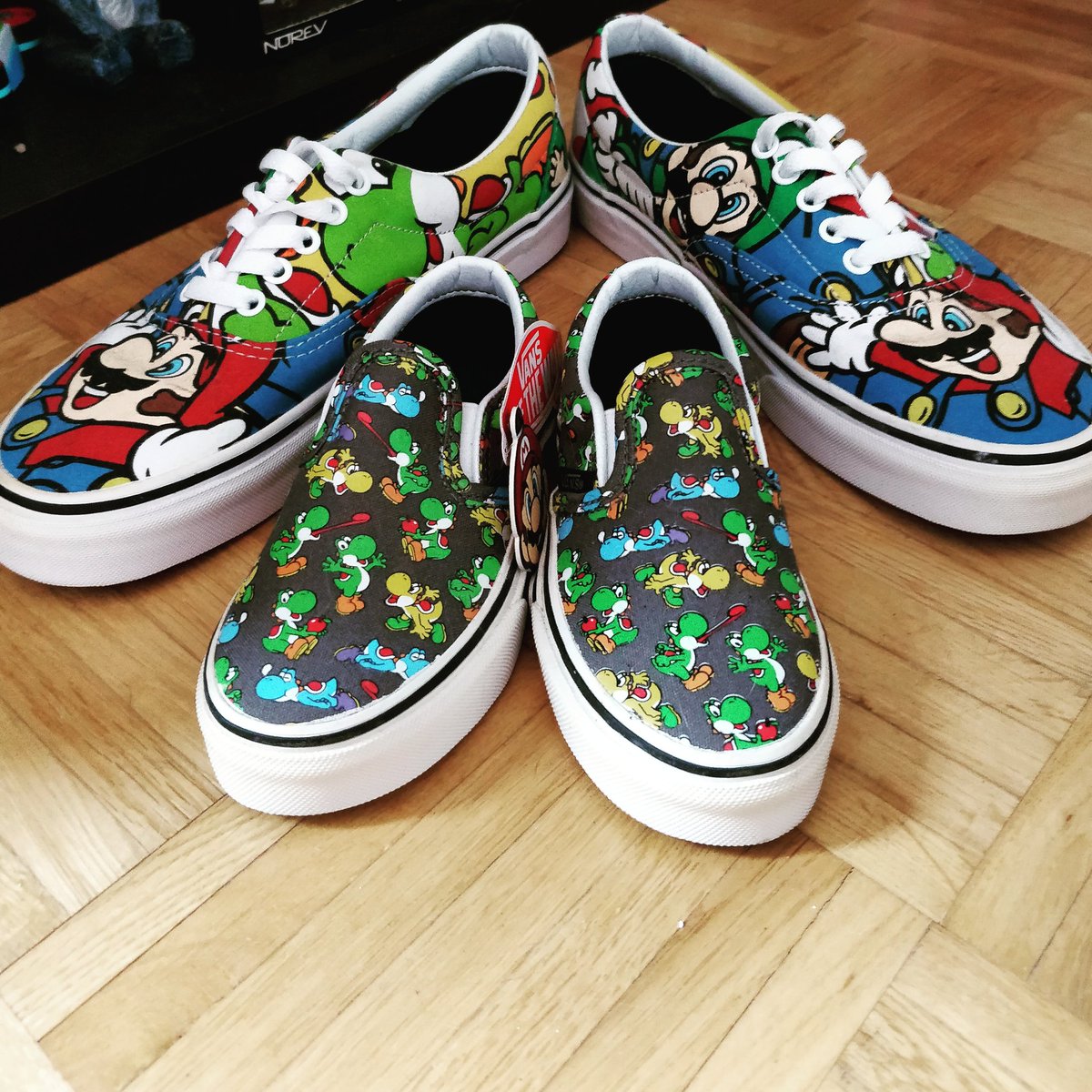 yoshi vans