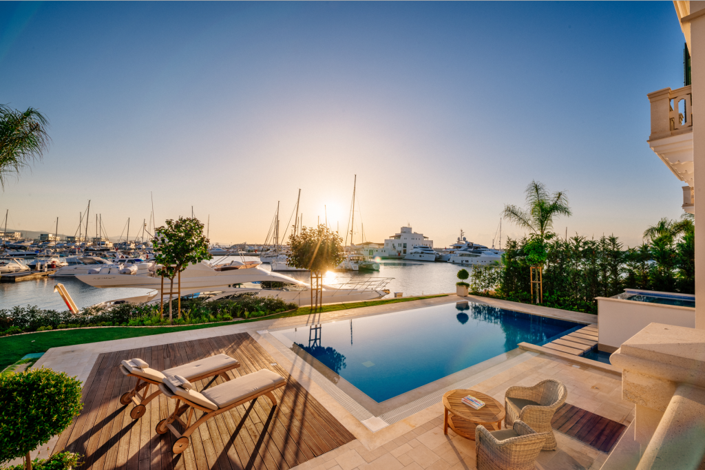 sunseeker_spain's tweet photo. #MYMARINA: The Sunseeker London Group present the luxury superyacht marina in… https://t.co/VKA6vMqjfp https://t.co/bx81P4CkNn
