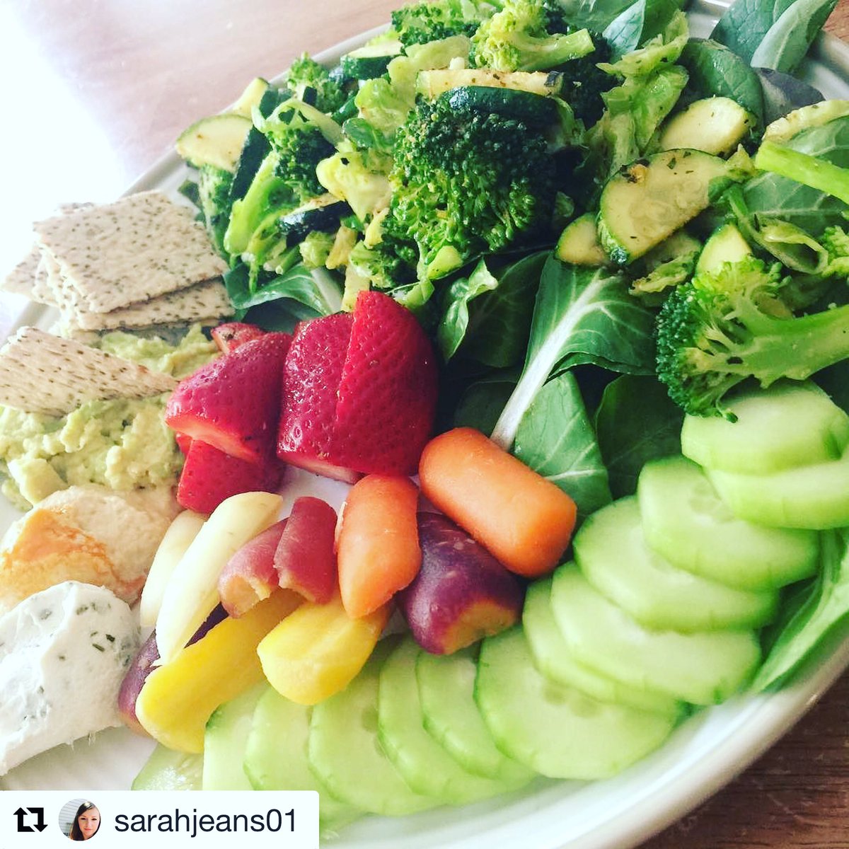 themedchef's tweet photo. Our #hummus is the best complement to any #salad! Thank you Sarah for this great picture! #tbt #GrandmasHumus #TheMedChef https://t.co/GYJC7E0tch