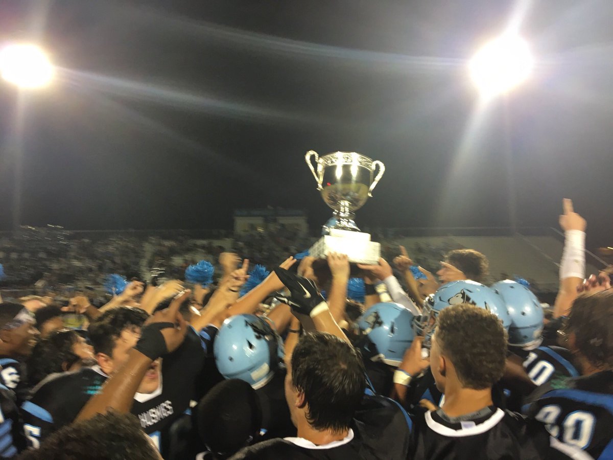 Brmill2's tweet photo. Make sure y’all boys keep it where it belongs 🏆🔒💰 Ball Out 🏈 #OurTown💙🖤 https://t.co/qb9SdCEtsB