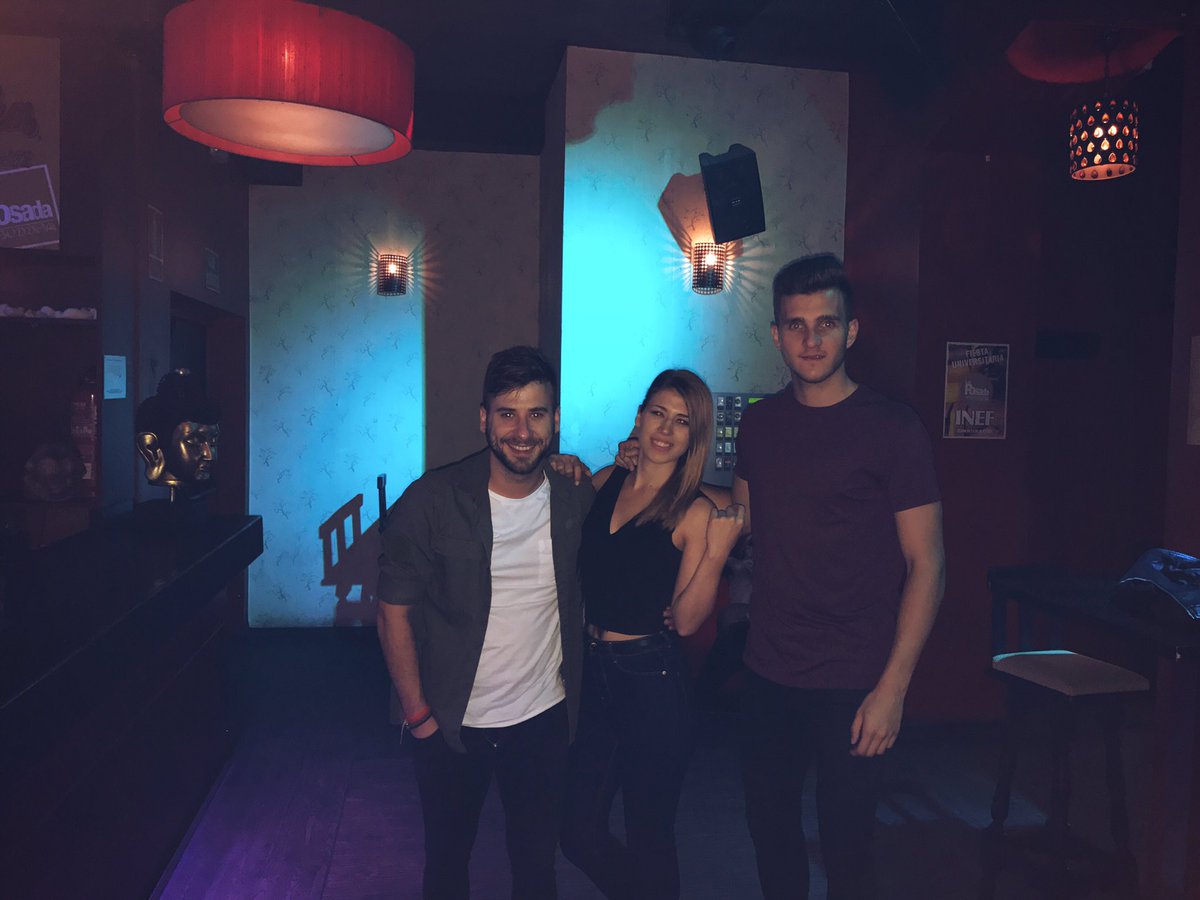 Nos encantan los #juevesitos💋!!

#laposadadelbuddhaleon 
#otrollenazomas 
#juevesitos💋
#buddha2017