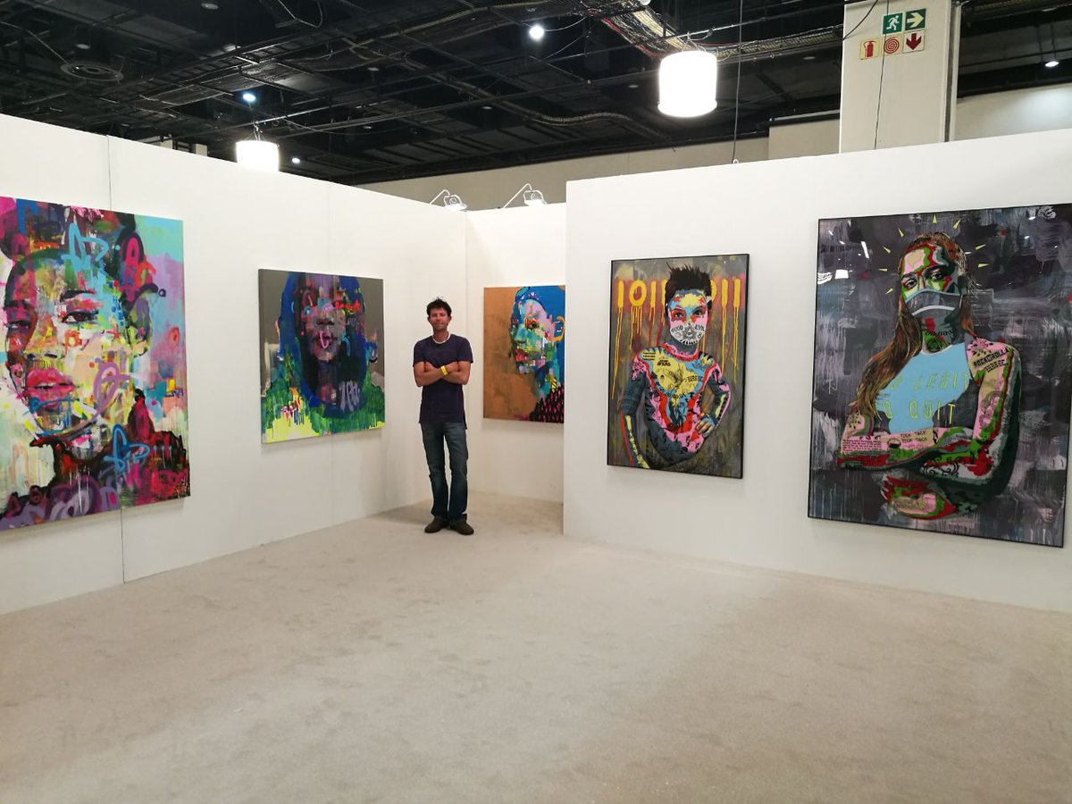 WorldartSA's tweet photo. Opening night! @FNBJHBArtFair #standC17 #worldartgallery #normanoflynn #fnbjoburgartfair17 https://t.co/9eV6B9dbcE