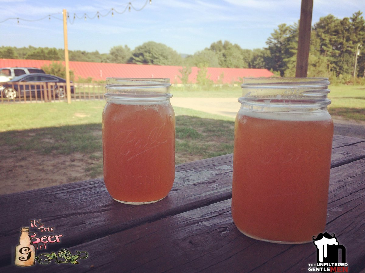craftbeerrepub's tweet photo. @itsthebeergirl is #drinking &amp; #reviewing the #Mango #IPA from @BlueGhostBrew on Batch 60, you can listen here -> https://t.co/OmPuVznMLY https://t.co/tY8Tt25NfY