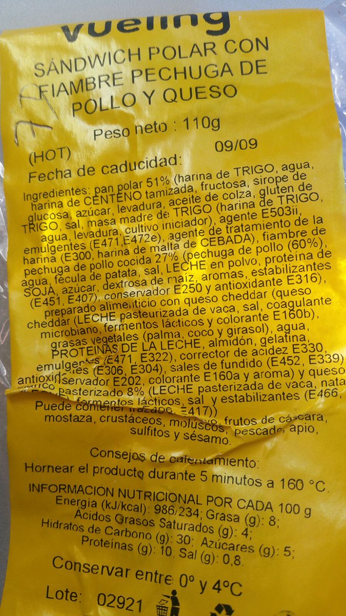 jcorbach's tweet photo. @vueling... #azúcar  a saco para vender más? sólo quería desayunar un #sándwichdepollo! @SinAzucarOrg @Jordi_Vaquero @planeandoserpad https://t.co/eXe0SwdebE