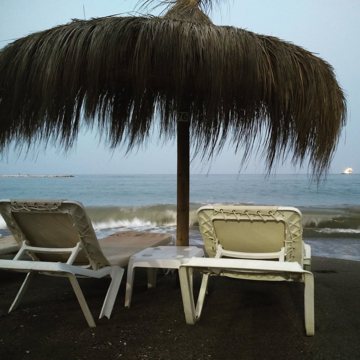 NewlySpanish's tweet photo. Perfect evening before the local day off! 🏖️👌 #newlyspanish 👉 https://t.co/9KV9fA7rNf

#dayoff #holidays #travel #spain #leisure #beach #es https://t.co/fnUhc1ury8