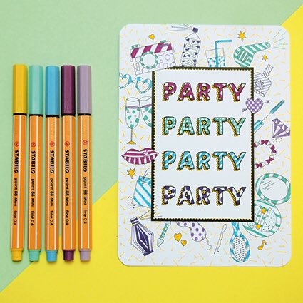 #ColourYourPartyPapiergoed 
Deze uitnodigingen, voor #kinderfeestjes, waren voor het eerst te zien op #showupevent, binnenkort in de winkel.