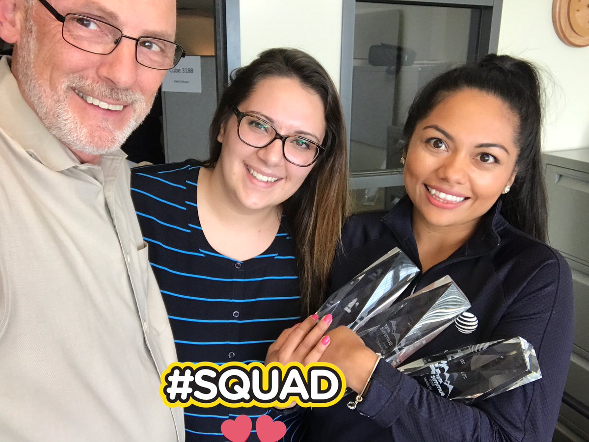 When the selfie queens crash the office #OHPA