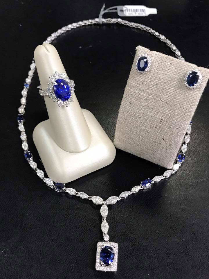 danielcohouston's tweet photo. Set High Quality Oval Sapphire Diamond 🎁💝 Inbox me for more information and special price https://t.co/w65eBuPUmk
