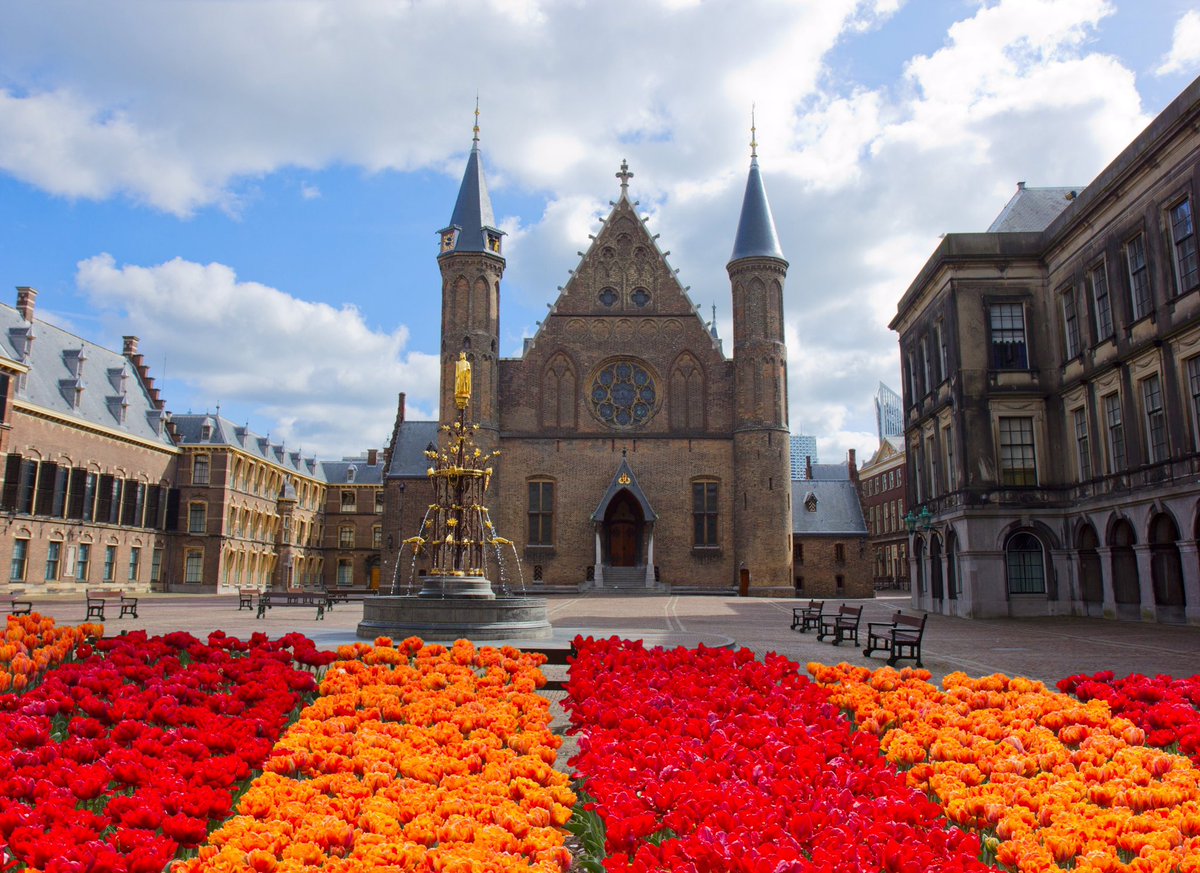 MagicalEurope's tweet photo. The Ridderzaal (English: Hall of Knights) is the main building of the 13th century Binnenhof in The Hague, #Netherlands https://t.co/cbd2DkJHgc