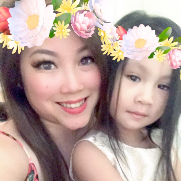 michelledel90's tweet photo. My flower girl 😍#niece#myheart#blessed https://t.co/Fdq7JEACp3