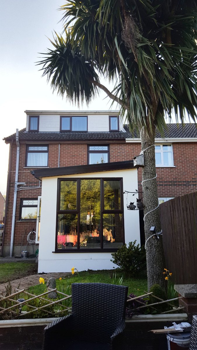 JacobsonModular's tweet image. 3x4.2m rosewood sunroom #belfasthour #NorthernIreland  #belfast #modular