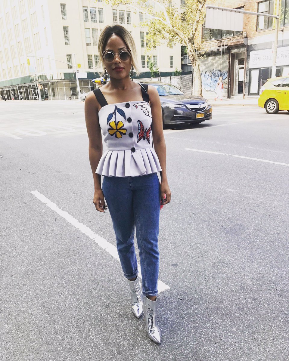 MelissaKBarclay's tweet photo. #fashion #nyfw #streetstyle #ChristopherBu ❤️❤️❤️ https://t.co/c7H48F6usk