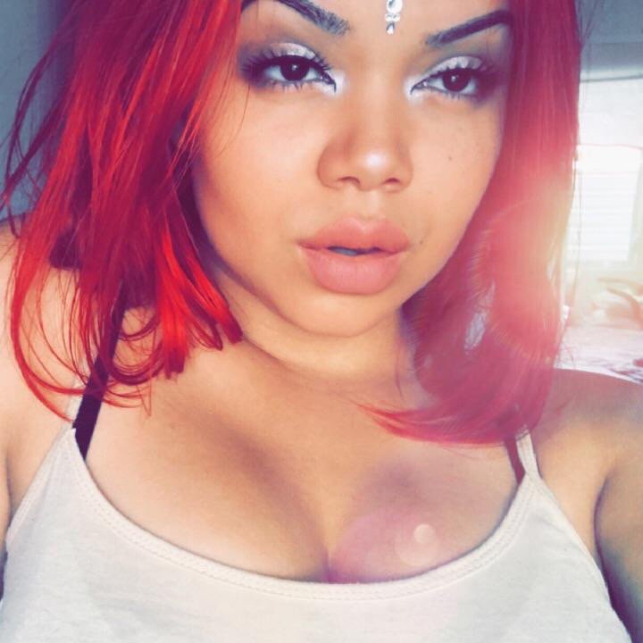 dbz_queen's tweet photo. Short broadcast cuz I'm bored af#Liveme Banks💸: https://t.co/rjmMQhTsO8 https://t.co/pmdx4cRQXa