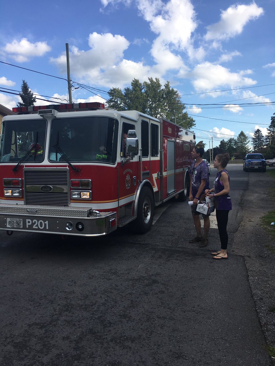Time to buy some nuts from the @QueensEngineer frosh!  The <a href="/KtownFire/">Kingston Fire & Rescue</a> is in on the chocolate covered almond deliciousness!