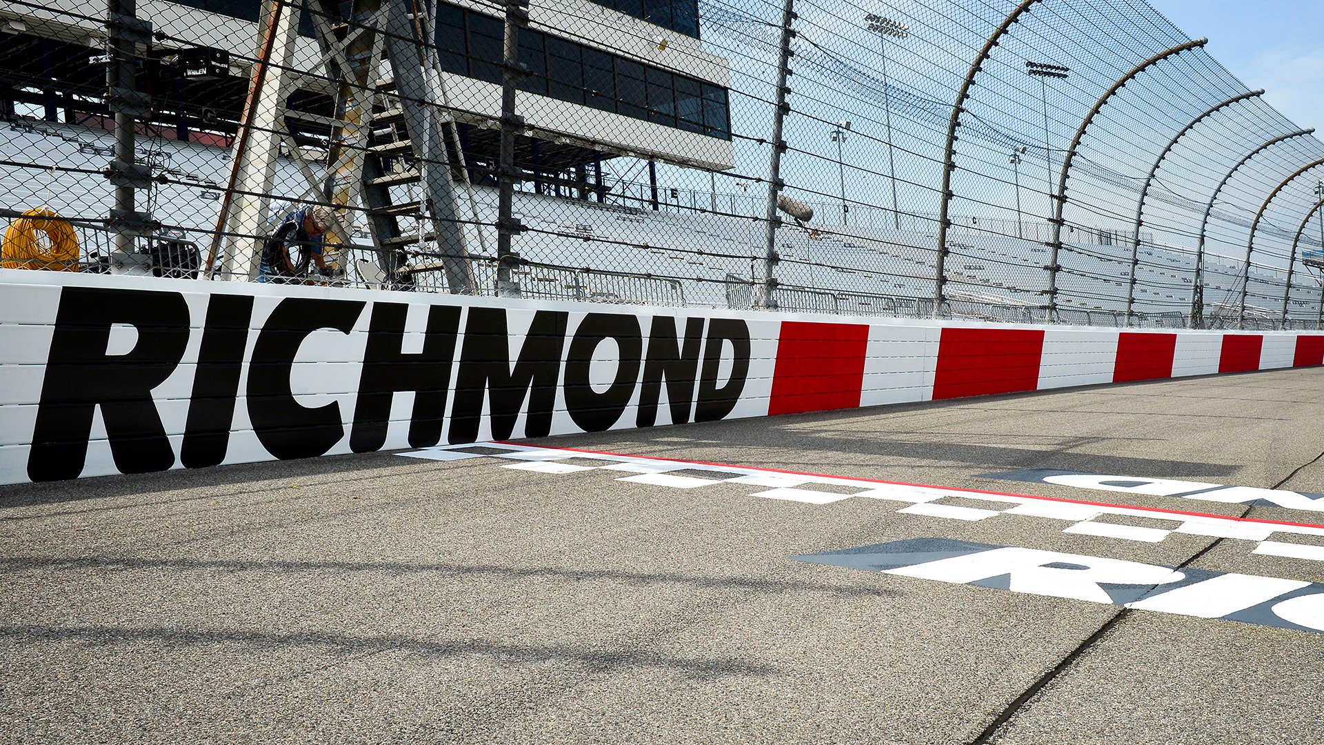 DJJv6JOXgAA-Owk.jpg:large