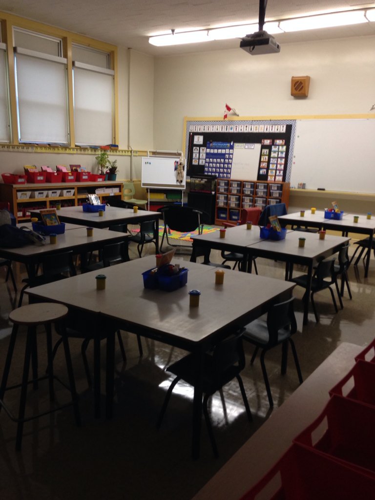 stcatschool's tweet photo. #FirstDayHRSB teachers worked so hard preparing for the arrival of their students this morning. Welcome back! https://t.co/7wrr9cpHqR