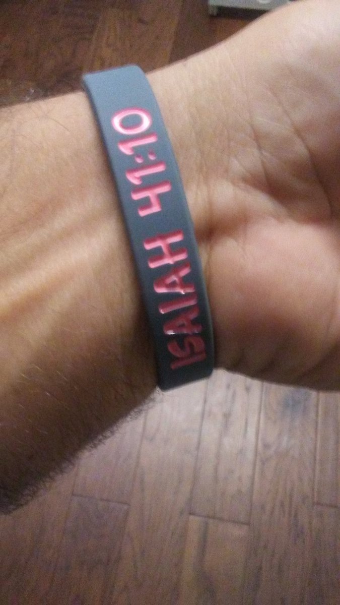 KennethMcClamro's tweet photo. So grateful to sport this for one of my favorite people. Thanks @wyricklovesyou for looking it for me! #DawnStrong #CancerSucks https://t.co/uqTOVeBwfX