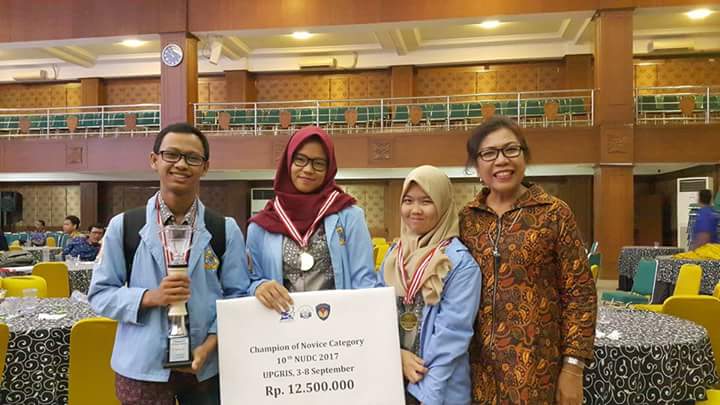 EDS Polsri team (@maliknrh and Leila) won Novice Category of #NUDC2017. @maliknrh also seized the top 10 Novice Best Speaker Medal. Congrats