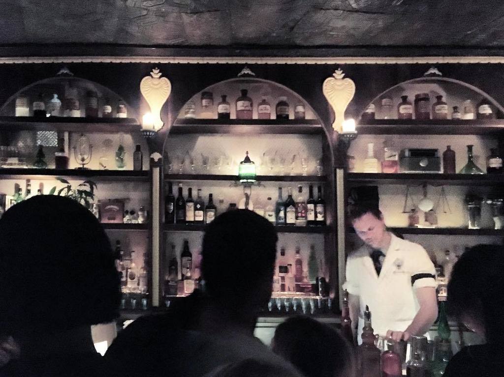 🙈🐌🙈🐌🙈
.
.
.
.
.
#newyorkcity #nyc #chinatown #bartender #apotheke #apothekenyc #potion #chooseyourownpoison ift.tt/2xfFGnh