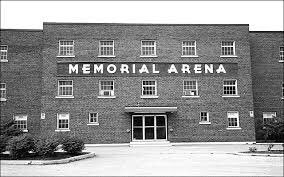 Siskinshockey's tweet photo. Here's a throw back picture of the Waterloo Arena home to the @WaterlooSiskins and @LaurierHockey #GOJHL #USports @citywaterloo https://t.co/W7rzEitz3e
