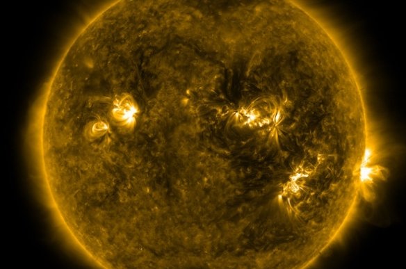 sciam's tweet photo. The largest solar flare in more than a decade could spark a spectacular auroral display here on Earth https://t.co/K9Sy9K7xcE https://t.co/TLhuTv32Bv