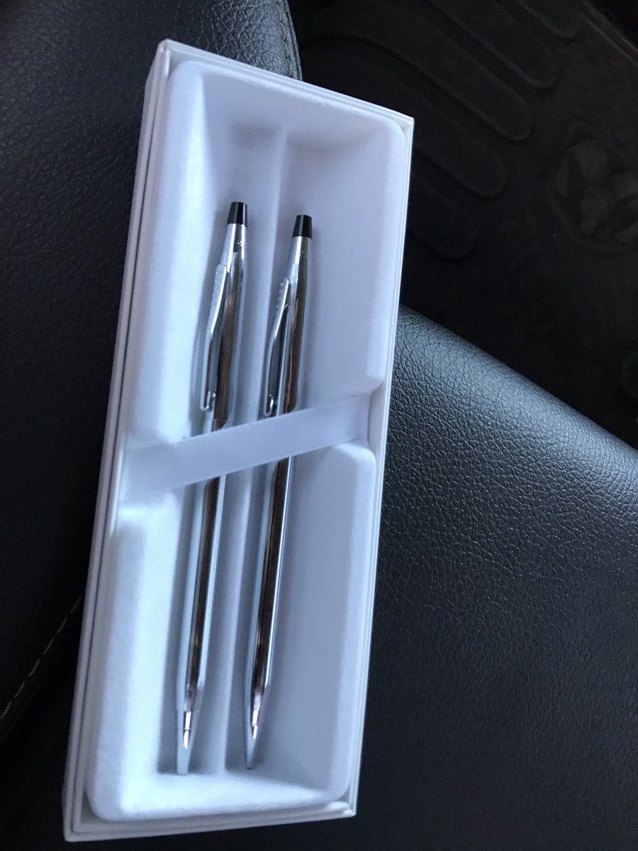 itzrezohd's tweet image. Omg look at this