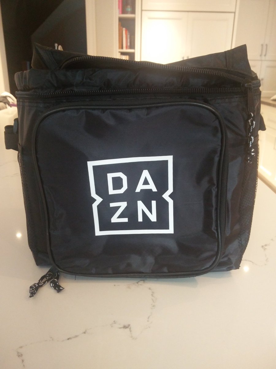 ivanpehar's tweet image. Thks @DAZN_CA only way 2 start the NFL season 👊 T-60 mins #ChangeDaGame