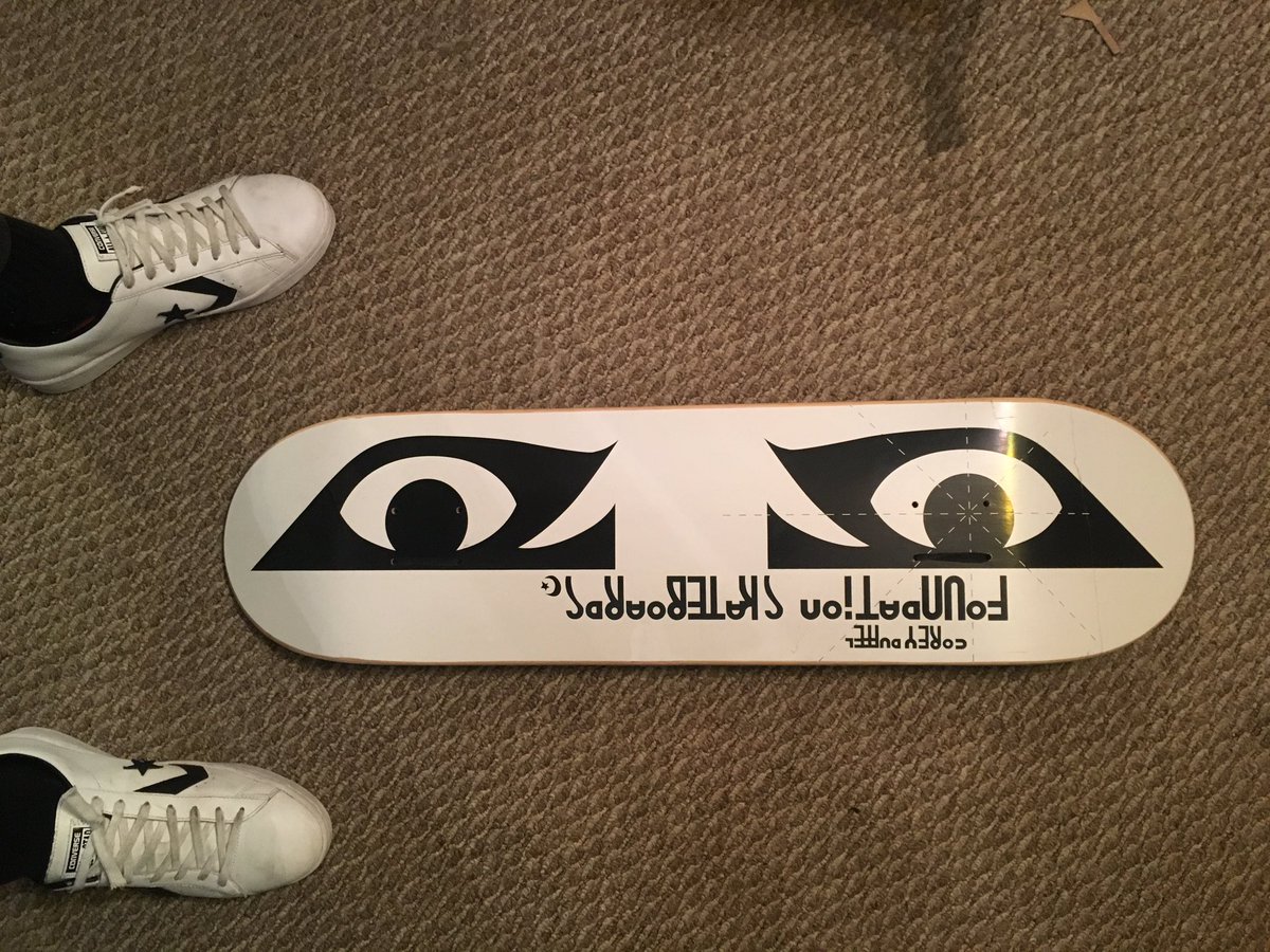 Crazy to think this graphic came out in 2003.  I love this board :) and well duh, I love siouxsie