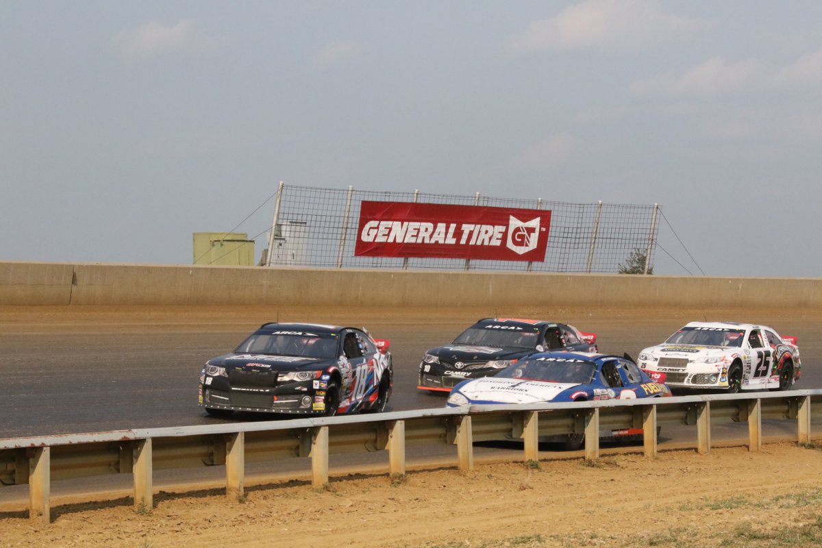 GeneralTire's tweet photo. #TBT from Monday’s #GRABBER100 at @DuQuoinFair https://t.co/hE7KL9Gkz6