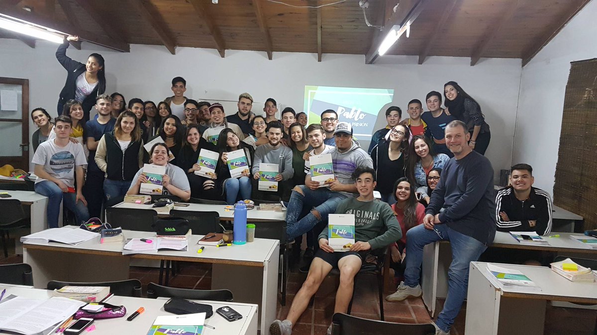RdVQuilmes's tweet photo. Celebramos el fin de un maravilloso estudio de las cartas de Pablo #Teleios #CBPie2017 #CBQuilmes #SBA https://t.co/TxefhLc6aG