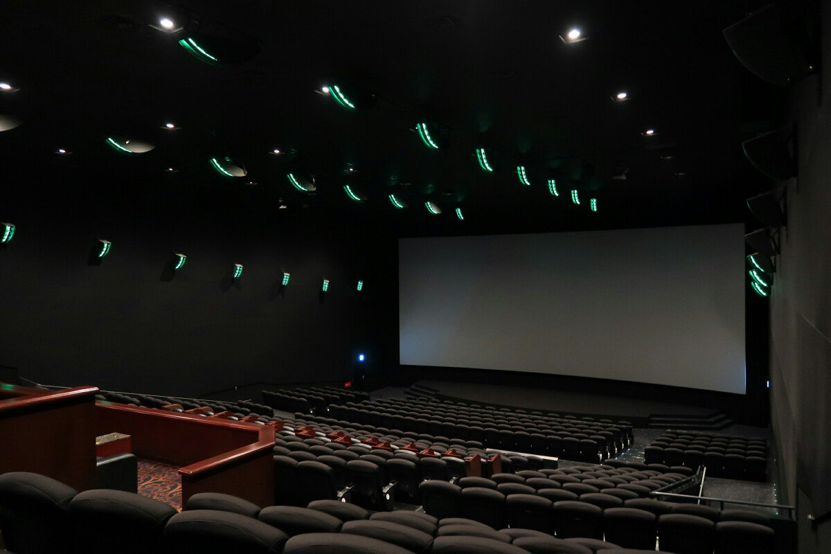 ぴろ Na Twitteru Tohoシネマズ新宿のサヤエンドウスクリーン Tcx で今話題の きみの声をとどけたい がまもなくon Air 映画キミコエ Tc新宿