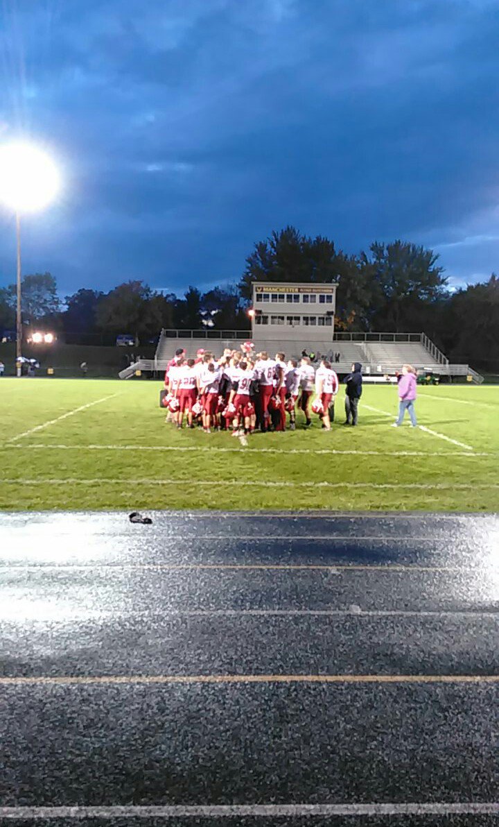 MamaDickOf5's tweet photo. #HHComets 1st Week of the season and more to come!!!!! Great job Comets! Proud of you @William21421409 !
#CometNation https://t.co/QSdQ5WZiY9
