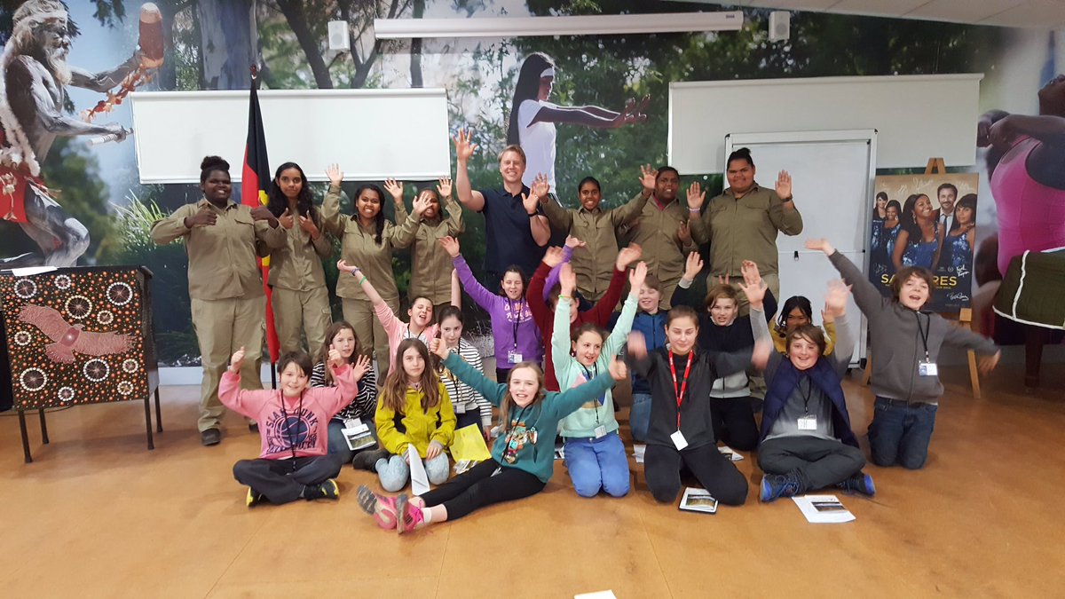 ArronWood's tweet image. What a great Worawa #KTKWeek2017 day with Chum Creek PS. @KTKaus @Qantas @DELWP_Vic @SydneyAirport 10,000 kids, 1 week, inspiring leaders!