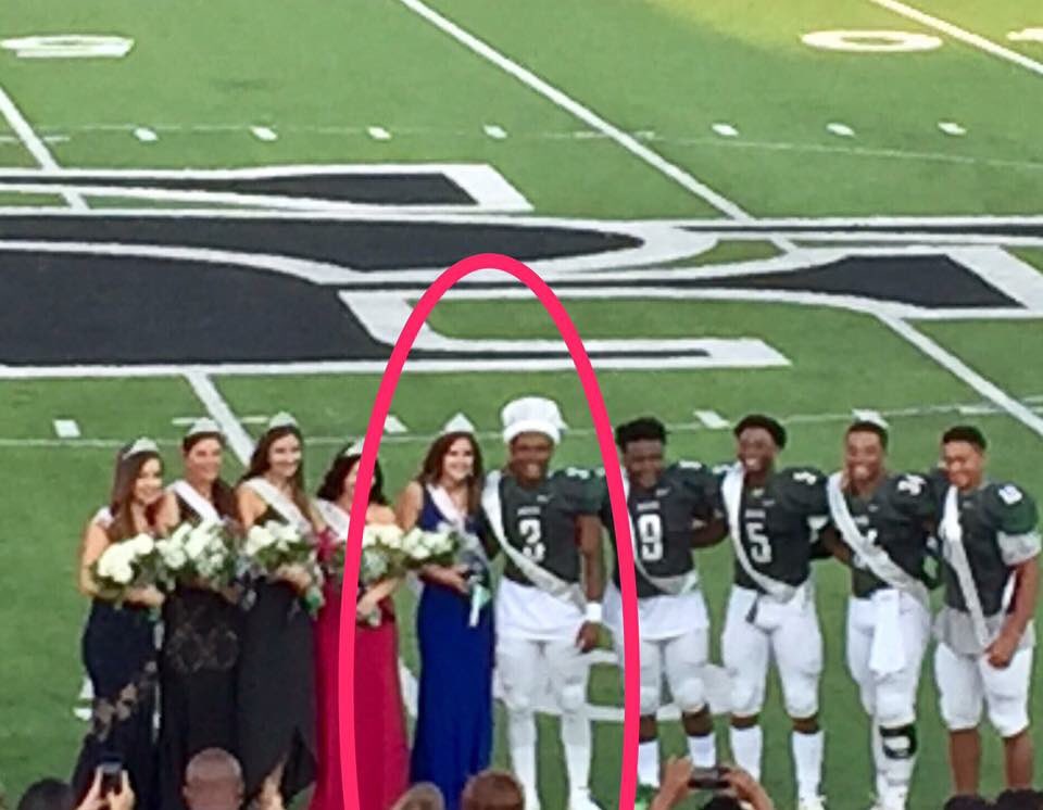 ESHSPA's tweet photo. Congratulations to Kaylee Olguin for being named Homecoming Queen. #alwayson https://t.co/6uhmxUdI2X