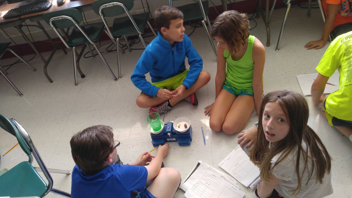 ShellieManes's tweet image. Conserving mass...Does ice lose mass when it changes to water? We are finding out! #ShineOn #foxc6strong #Science