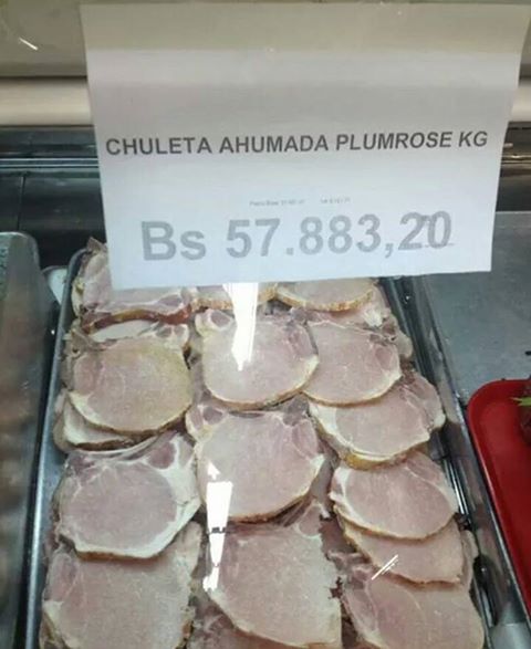 GegeRpz's tweet photo. 40% de Aumento de Sueldo dice Maduro!
No alcanza ni para un Kilo de Chuletas Ahumadas! https://t.co/0QLWnWSz5M