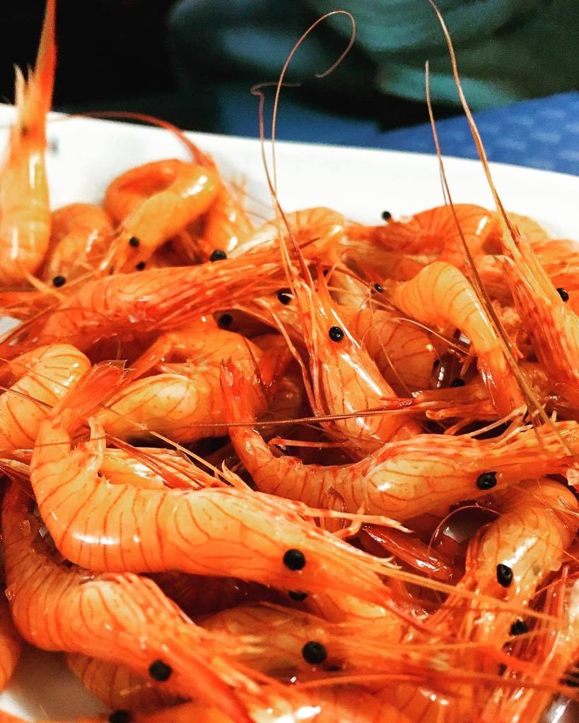 nadchalant's tweet photo. Oh hello there. 
#spain #espana #quisquillas #foodporn #livinglife https://t.co/kLc9hc60Tt https://t.co/A7724ThbqT